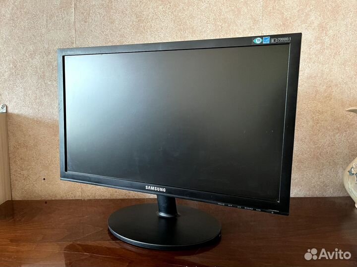 Монитор Samsung Syncmaster 22 E2222nw 75гц