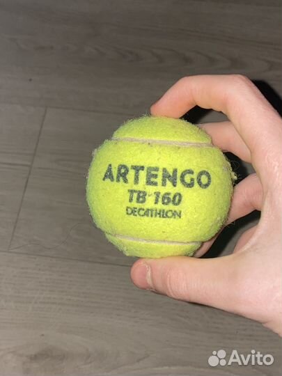 Теннисный мяч