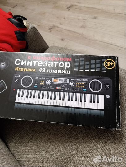Синтезатор детский, 49 клавиш, с микрофоном