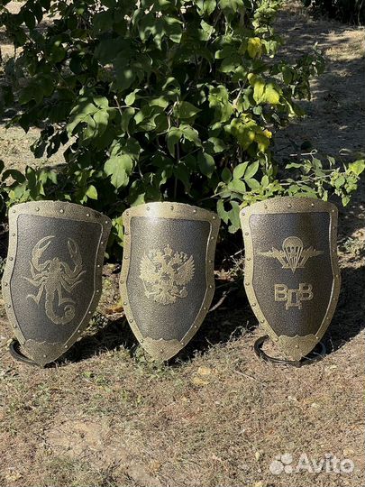 Подставка под шампуры щит