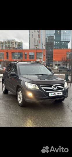 Volkswagen Tiguan 2.0 AT, 2010, 259 300 км