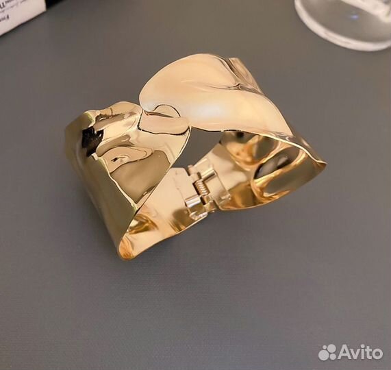 Новый крупный браслет под Celine