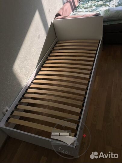 Кровать односпальная