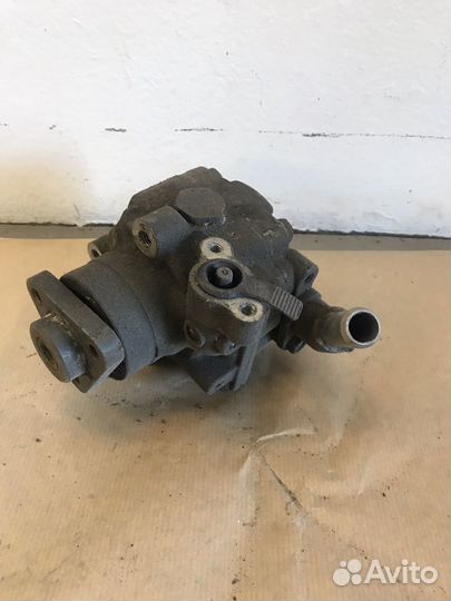 Насос гидроусилителя Ориг Volkswagen кади1.6