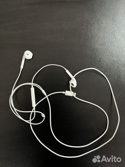 Наушники EarPods lightning