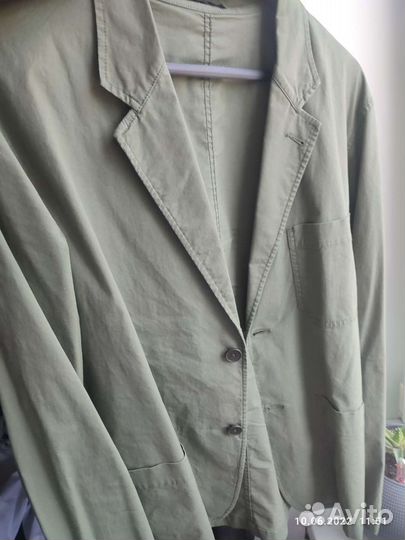 Продаю пиджак UNI CLO