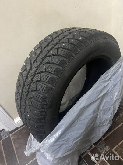 4 колеса шиповонные Bridgestone, зимние 4 штуки