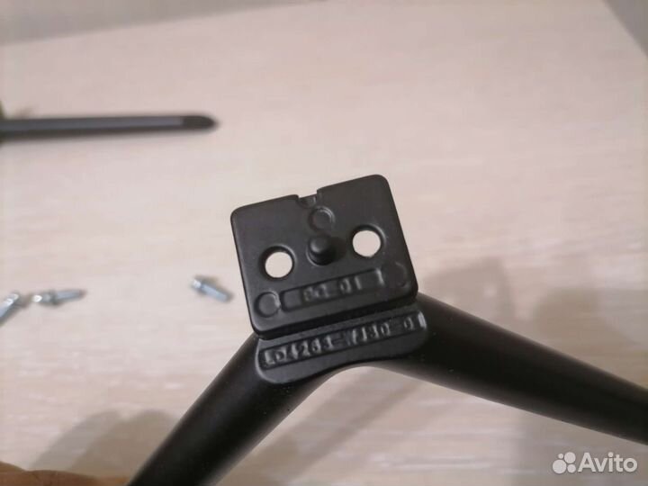 Ножки для тв haier LD4263-WJ30-01