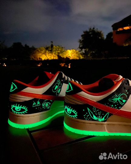 Новые кроссовки Nike Dunk Halloween (светятся)