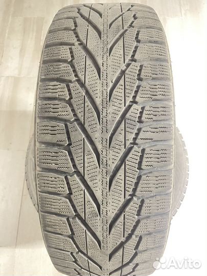 Nokian Tyres Hakkapeliitta R2 SUV 215/65 R16 102R