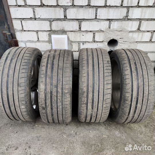 Michelin Pilot Sport 4 245/40 R18 97