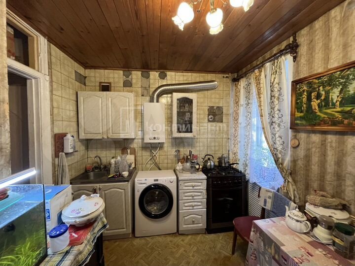 2-к. квартира, 41 м², 1/3 эт.