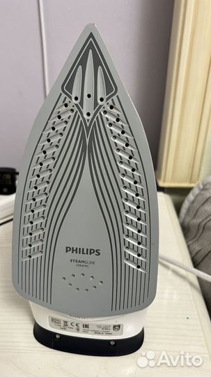 Паровой утюг Philips