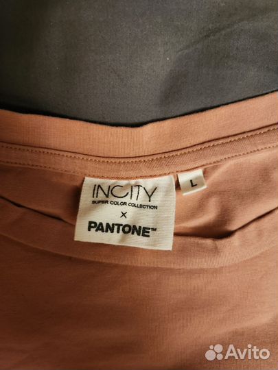 Футболка женская incity x pantone