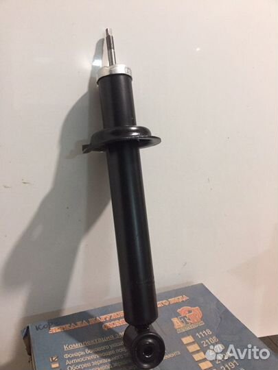Амортизаторы Стойки новые на ваз 10, приору,гранту