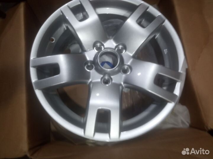 2 диска nissan qashqai 6,5x16 5x114,3 ET40 d66,1