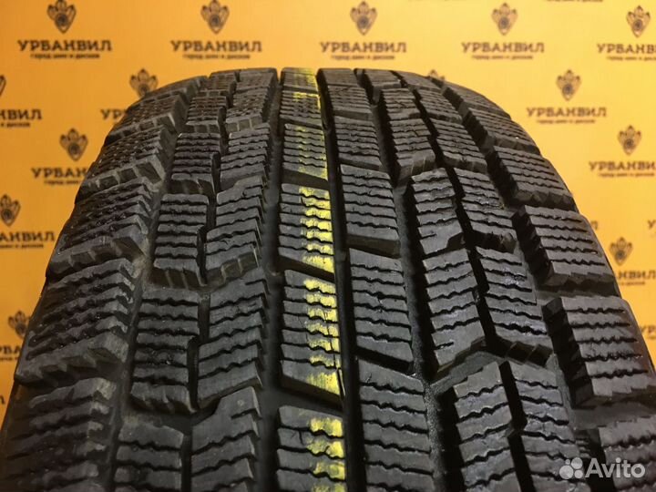 Goodyear Ice Navi Zea 215/60 R16 95Q