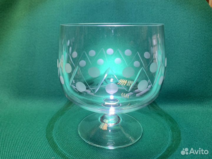 Бокал винный. Старый