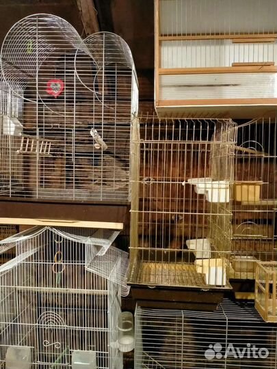 Клетки для домашних питомцев и птиц