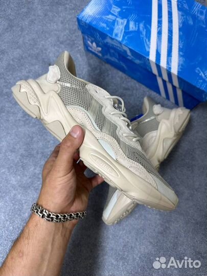 Кроссовки великаны Adidas ozweego