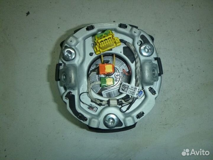 Подушка безопасности в рулевое колесо audi A4 B8 2