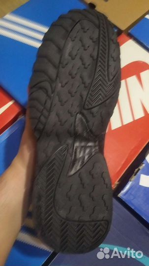 Кроссовки adidas