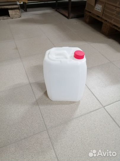 Канистра пластиковая для воды 10л