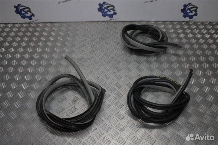 Комплект уплотнителей дверей Kia Cerato 1 1.6 G4FC