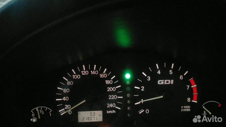 Mitsubishi Carisma 1.8 AT, 2001, 220 000 км
