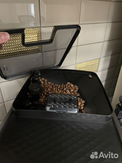 Кофемашина Philips EP2030/10 Series 2200 LatteGo