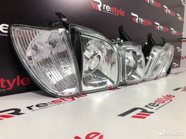 Фары Lexus LX470 Ксенон Светлые N2572
