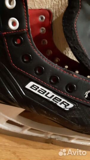 Коньки хоккейные