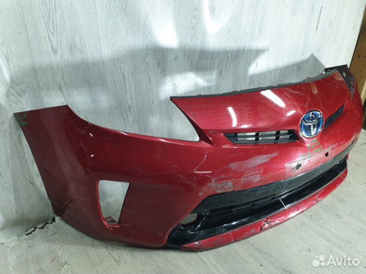 Бампер перед. toyota prius