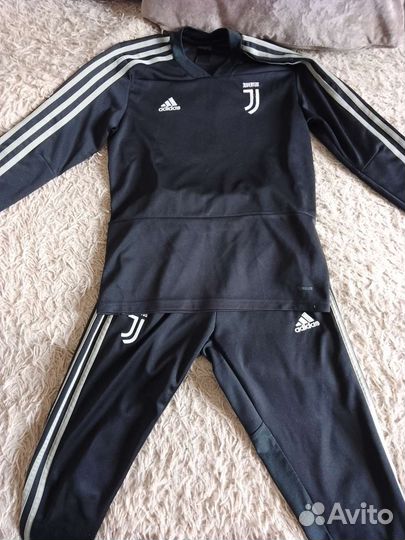 Спортивный костюм adidas