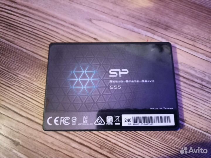 HDD диски - 500 GB/ 1 TB/ и SSD носители - 240 GB