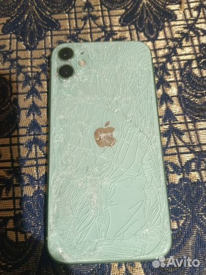 iPhone 11, 64 ГБ