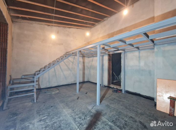 Мезонинный этаж