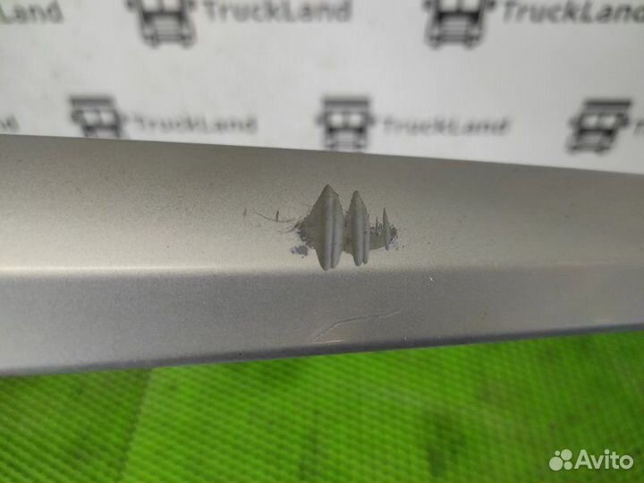 Накладка декоративная правая Man Tgs