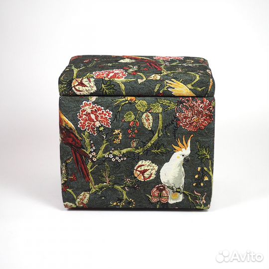 Банкетка с местом для хранения в гобелене попугаи