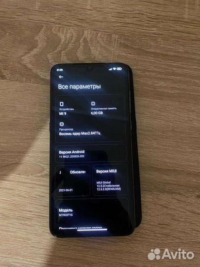 Телефон Xiaomi mi 9