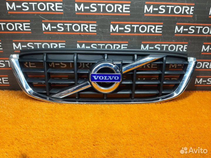 Решетка радиатора Volvo Xc60 DZ44 B4204T6 2011
