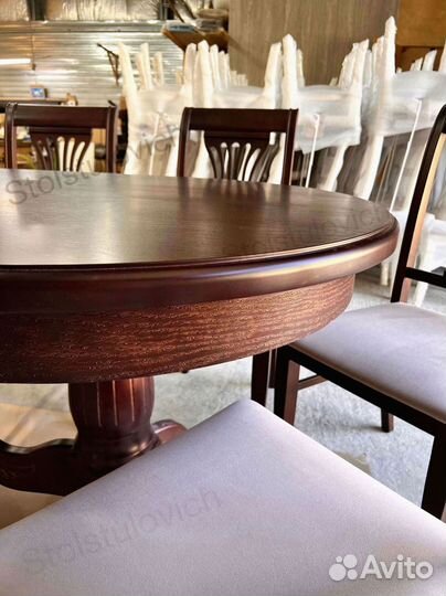 Стол и стулья на кухню