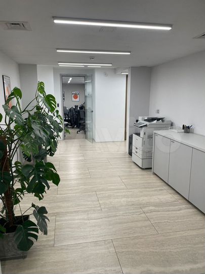 Офисное помещение 1100.00 кв.м 2 этаж