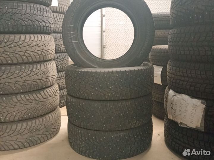 Hankook Winter I'Pike RS2 W429 215/65 R16