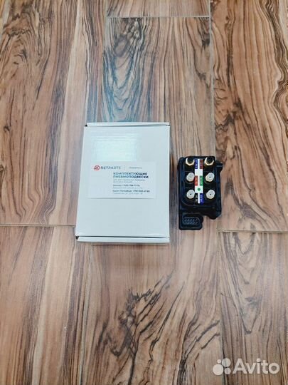 Блок клапанов Бентли Mulsanne