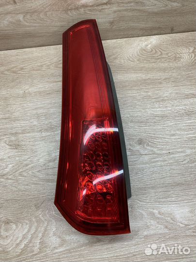 Фонарь левый верхний Kia Ceed ED рест Арт. 111700