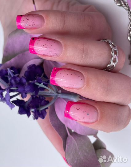 Маникюр Педикюр