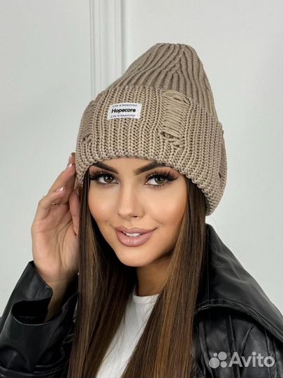 Шапка женская рваная