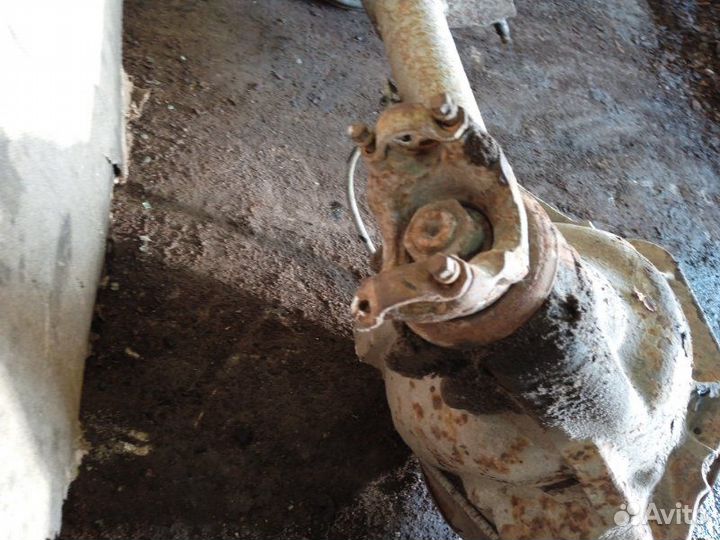 Задний мост Jeep Cherokee XJ 4.0 1993