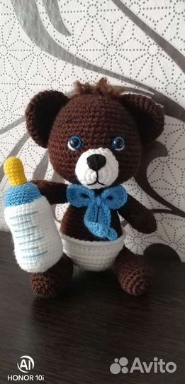 Мишка с бутылочкой